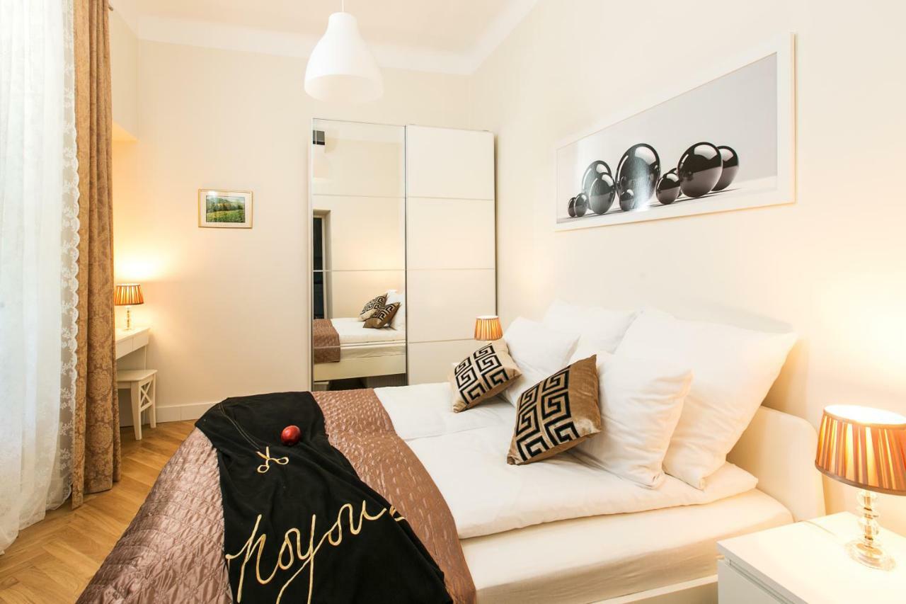 Otium Old Town Sarego Apartment Krakow Luaran gambar